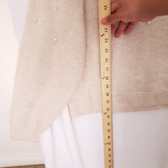 H&M Beige Long Sleeve Comfy Pearl Round Neck Sweater Size Small - Picture 5 of 16